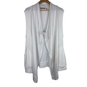 Athleta Cream Sleeveless Vest